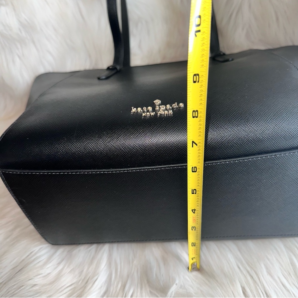 KATE SPADE ♠️ LEATHER TOTE - Picture 4 of 15